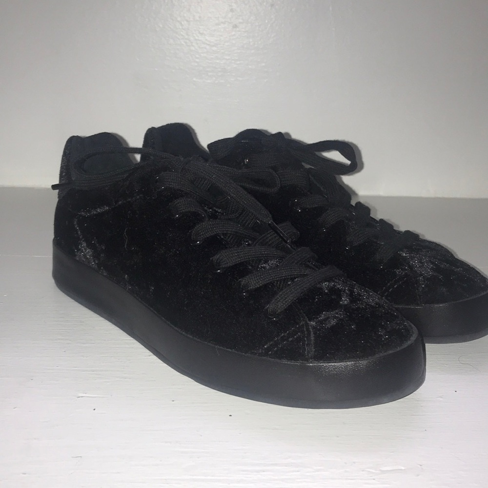 RAG & BONE Low-top Velvet Sneakers NWOB Sz 37